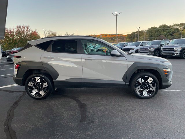 Used 2024 Hyundai Kona SEL w/ Convenience Package AWD/4WD image 4