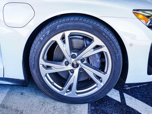 Used 2023 Audi e-tron GT Prestige w/ Prestige Package image 9