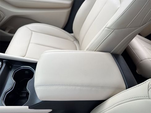 New 2025 Jeep Grand Cherokee L Limited w/ Trailer Tow Package image 20