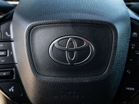 Used 2026 Toyota bZ FWD image 40