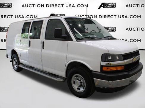 Used 2023 Chevrolet Express 2500 w/ Driver Convenience Package image 2