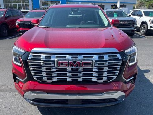 Used 2026 GMC Terrain Denali w/ LPO, Floor Liner Package AWD/4WD image 5