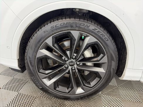 Certified 2025 Audi Q7 3.0T Premium Plus w/ Premium Plus Package image 13