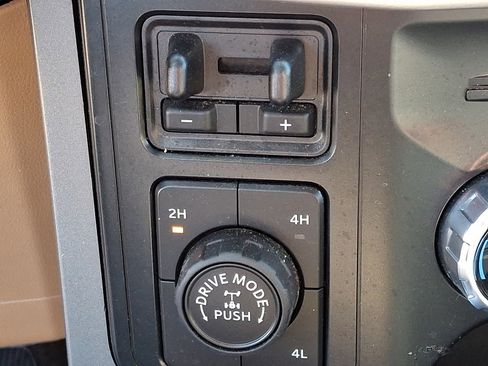 Certified 2022 Ford F150 XLT w/ Equipment Group 302A High image 22