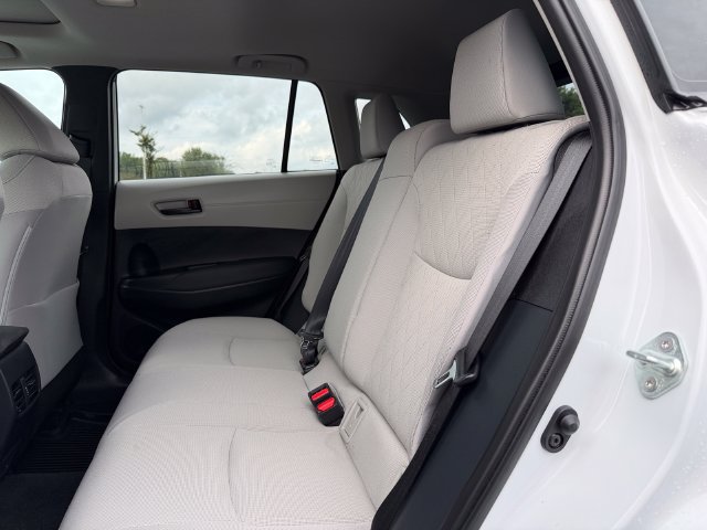 Certified 2024 Toyota Corolla Cross LE w/ Moonroof Package AWD/4WD image 15