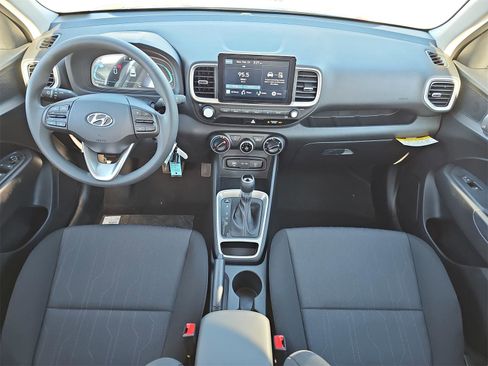New 2026 Hyundai Venue SE FWD image 9