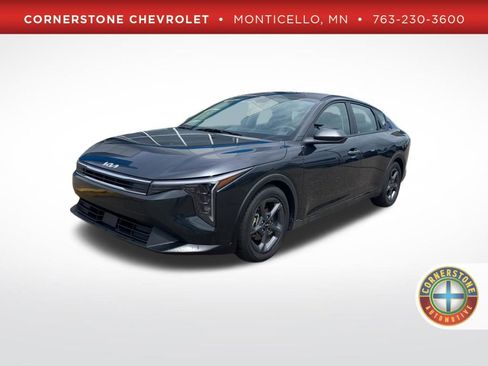 Used 2025 Kia K4 FWD image 1