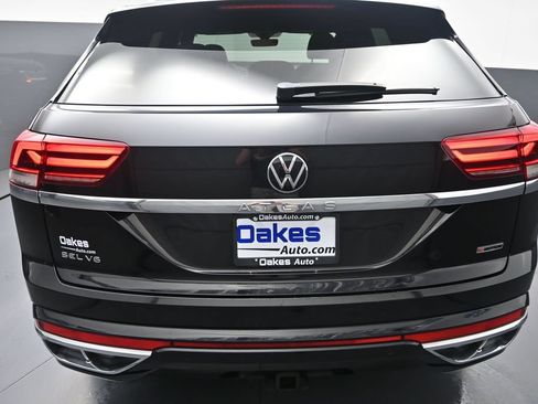 Used 2022 Volkswagen Atlas Cross Sport SEL Premium R-Line AWD/4WD image 34