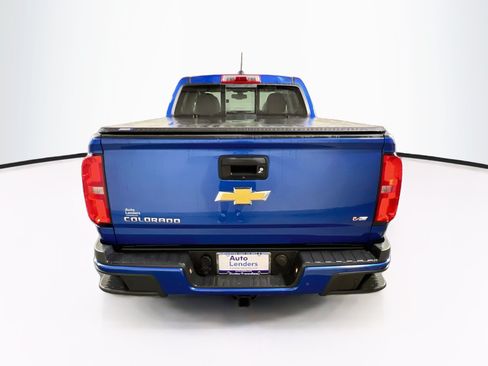 Used 2019 Chevrolet Colorado Z71 AWD/4WD image 6