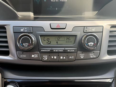 Used 2017 Honda Odyssey EX-L image 27