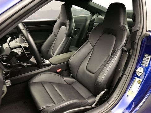 Used 2024 Porsche 911 Carrera GTS image 5