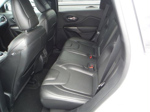 Used 2020 Jeep Cherokee Limited AWD/4WD image 39