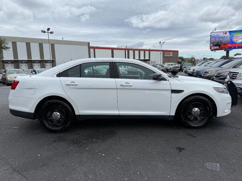 Used 2016 Ford Taurus Police Interceptor AWD w/ Ready For The Road Package image 4