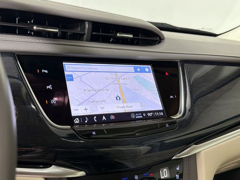 Used 2024 Cadillac XT6 Premium Luxury w/ Technology Package FWD image 20