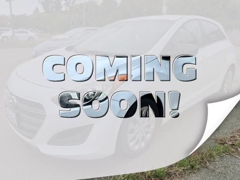 Used 2017 Hyundai Elantra GT FWD image 1
