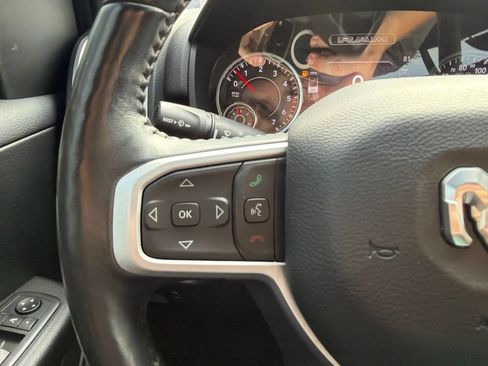 Used 2020 RAM 1500 Big Horn AWD/4WD image 11