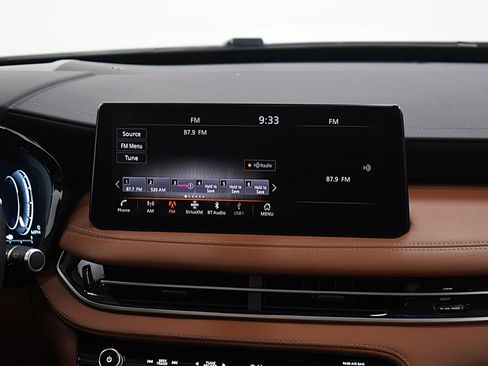 Used 2024 INFINITI QX60 Sensory image 15