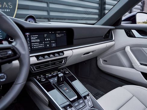 Used 2021 Porsche 911 Turbo S image 58