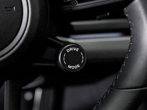 Certified 2025 Porsche Panamera 4 image 16