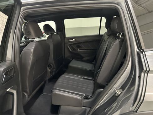 Used 2023 Volkswagen Tiguan SE R-Line FWD image 21