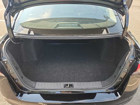 Used 2025 Nissan Versa S w/ Trunk Package FWD image 28