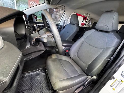 Certified 2025 Toyota RAV4 LE AWD/4WD image 19