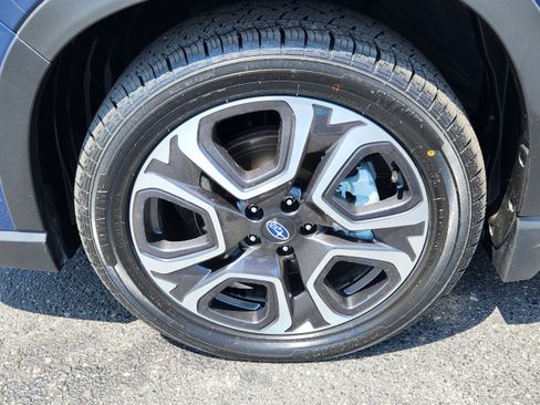 Used 2023 Subaru Ascent Limited AWD/4WD image 16