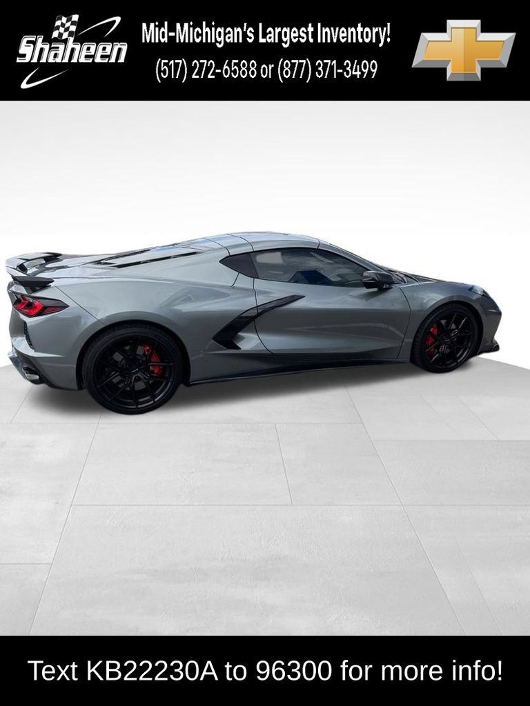 Used 2022 Chevrolet Corvette Stingray Preferred Cpe w/ Z51 Performance Package RWD image 1