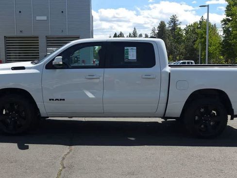 Used 2020 RAM 1500 Big Horn AWD/4WD image 5