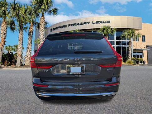 Used 2023 Volvo XC60 B5 Ultimate w/ Climate Package image 6