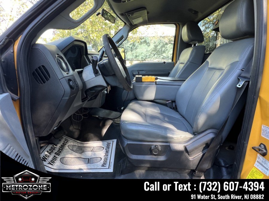 Used 2011 Ford F550 4x4 Regular Cab Super Duty w/ Payload Upgrade Pkg image 23