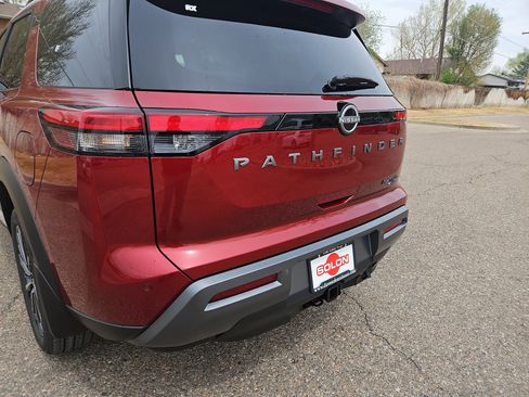 New 2026 Nissan Pathfinder Platinum AWD/4WD image 26