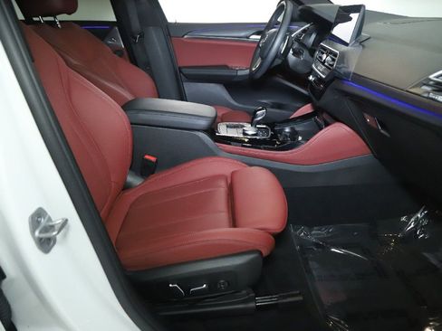 Used 2024 BMW X4 xDrive30i w/ Premium Package image 37