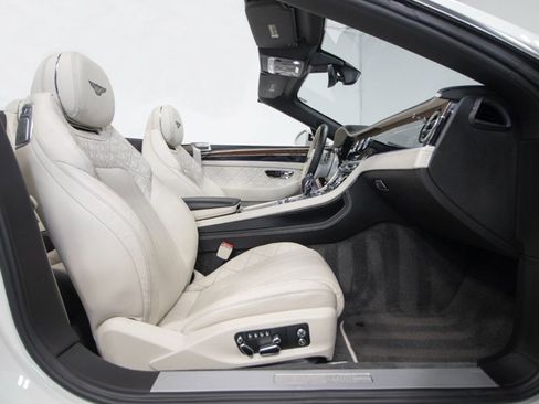 Used 2020 Bentley Continental GT V8 First Edition image 43