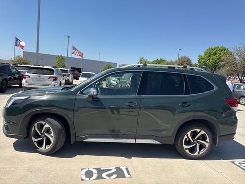 Used 2023 Subaru Forester Touring image 5
