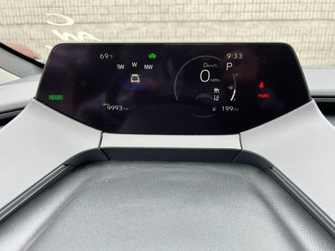 New 2027 Toyota Prius LE FWD image 29