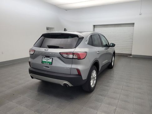 Used 2021 Ford Escape SE AWD/4WD image 9
