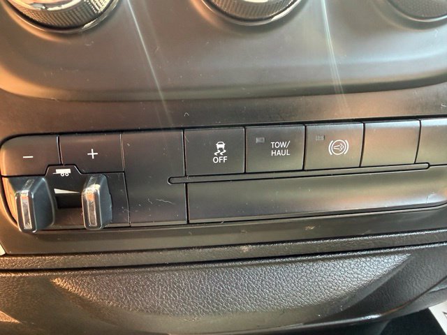 Used 2018 RAM 2500 SLT AWD/4WD image 27