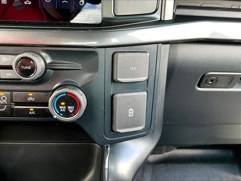 Used 2025 Ford F150 STX w/ Equipment Group 200A RWD image 39