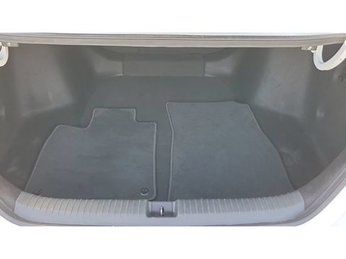 Used 2024 Honda Accord EX-L image 9