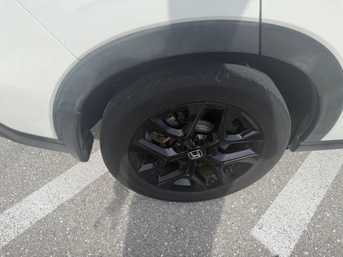Certified 2023 Honda HR-V Sport image 9