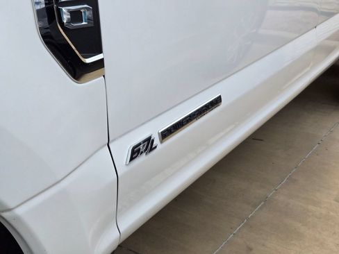 Used 2021 Ford F250 Lariat w/ Lariat Ultimate Package AWD/4WD image 6