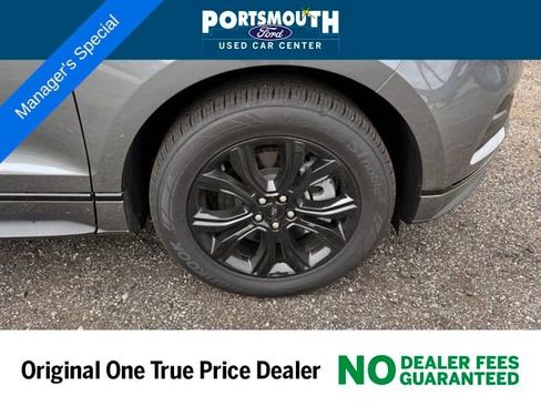 Certified 2024 Ford Edge SE w/ Black Appearance Package image 23