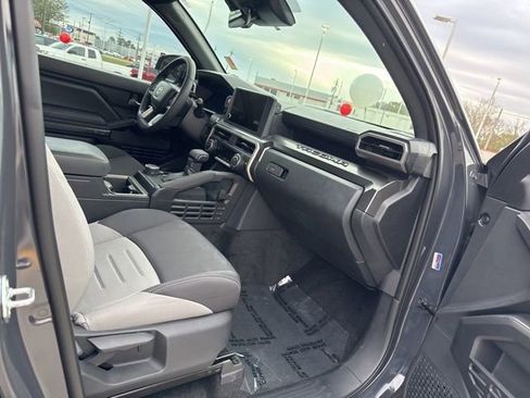 Used 2025 Toyota Tacoma SR5 image 23