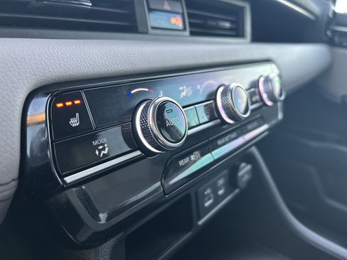 Certified 2024 Honda Pilot EX-L image 25