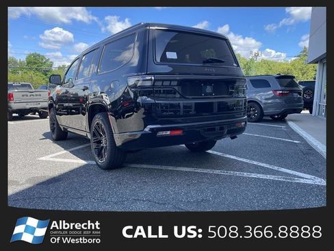 New 2026 Jeep Grand Wagoneer Limited AWD/4WD image 3