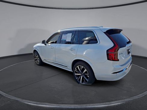 Certified 2025 Volvo XC90 B5 Core AWD/4WD image 9