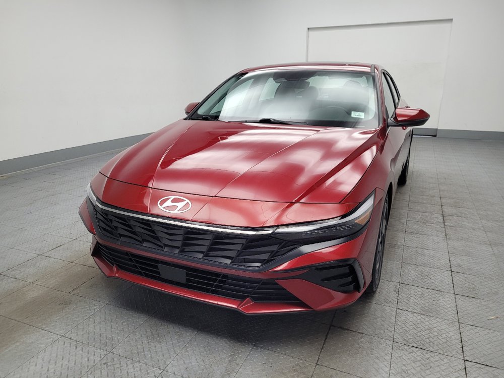 Used 2025 Hyundai Elantra Limited FWD image 15