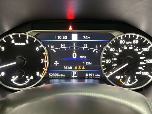Used 2023 Nissan Altima 2.5 SV w/ SV Premium Package FWD image 12