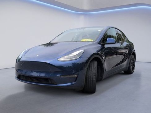 Used 2022 Tesla Model Y Long Range AWD/4WD image 11